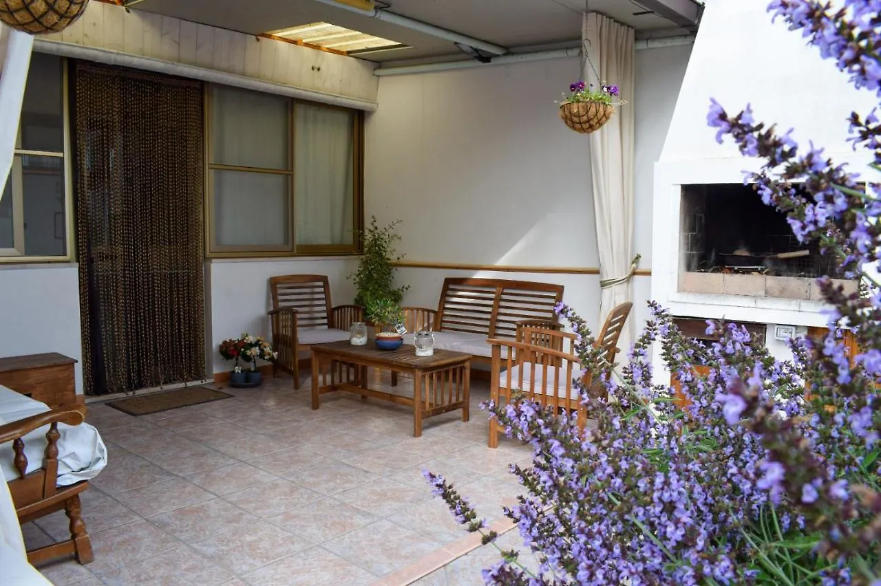 La Casa Del Carrubo Villa Cagliari