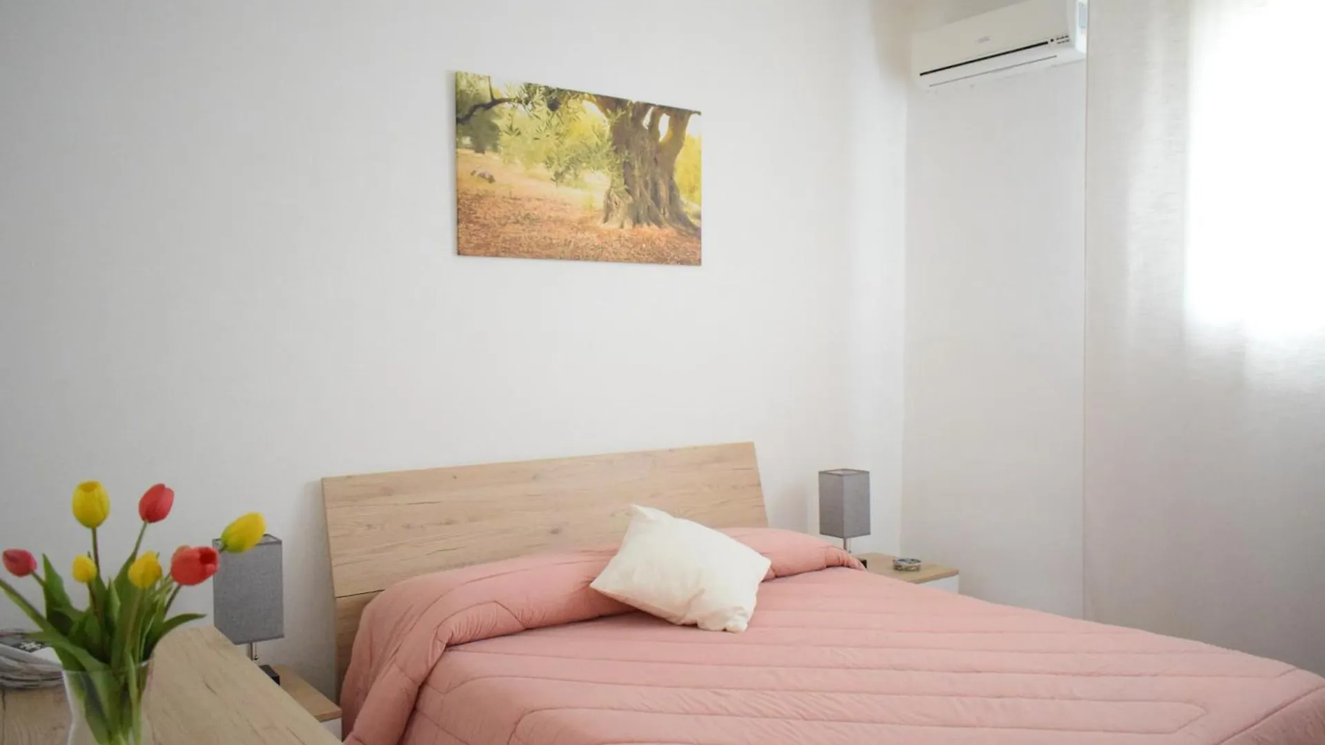 La Casa Del Carrubo Villa Cagliari