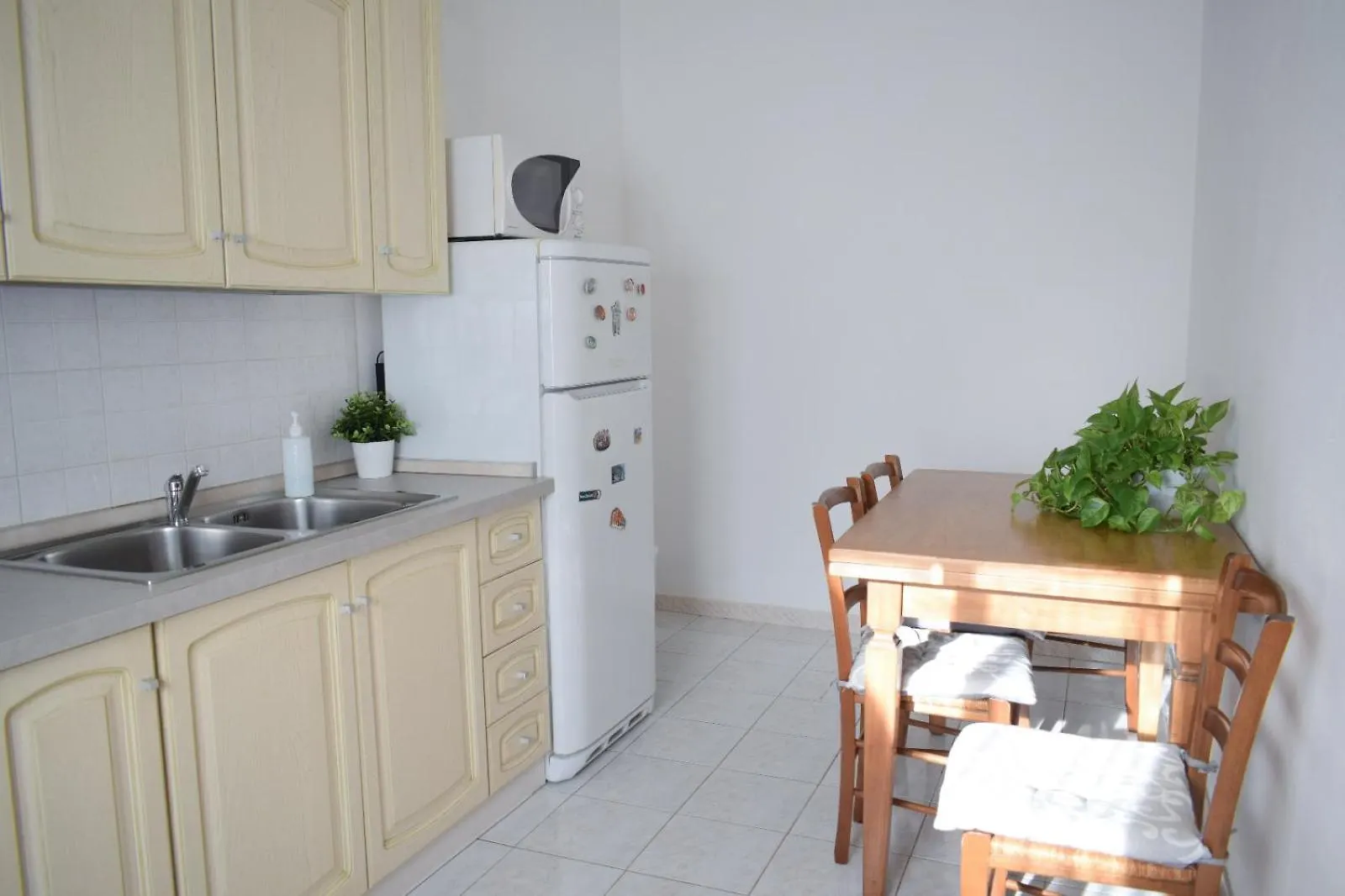 La Casa Del Carrubo Villa Cagliari 0*,  Olaszország
